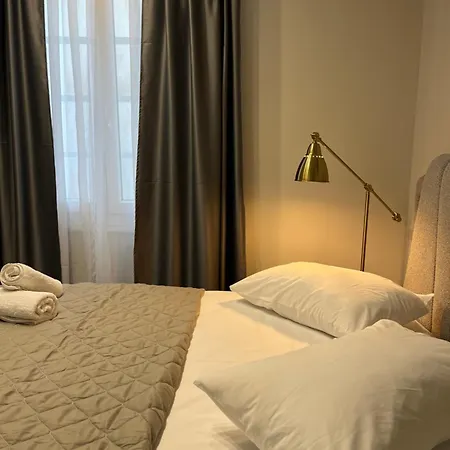 Aura Kondrigktonos By Zeussuites Lägenhet *